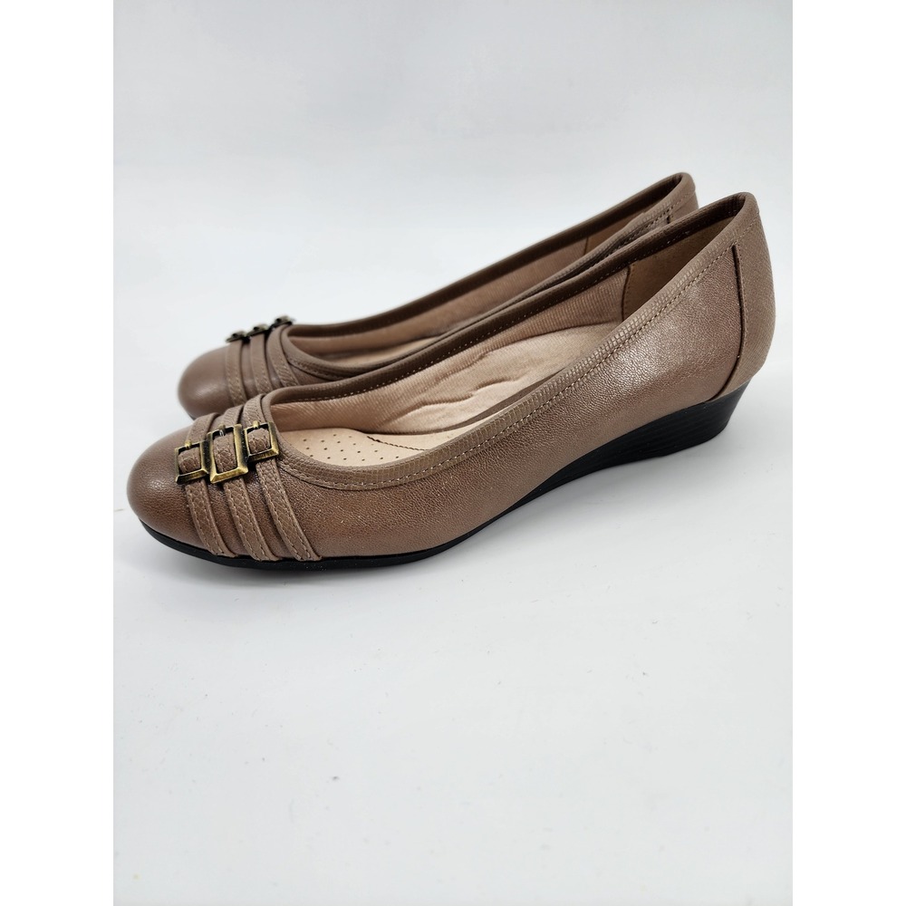 LifeStride Farrow Womens Brown Wedge Heels Size 6.5M Faux Leather Buckle Accent - Picture 10 of 10